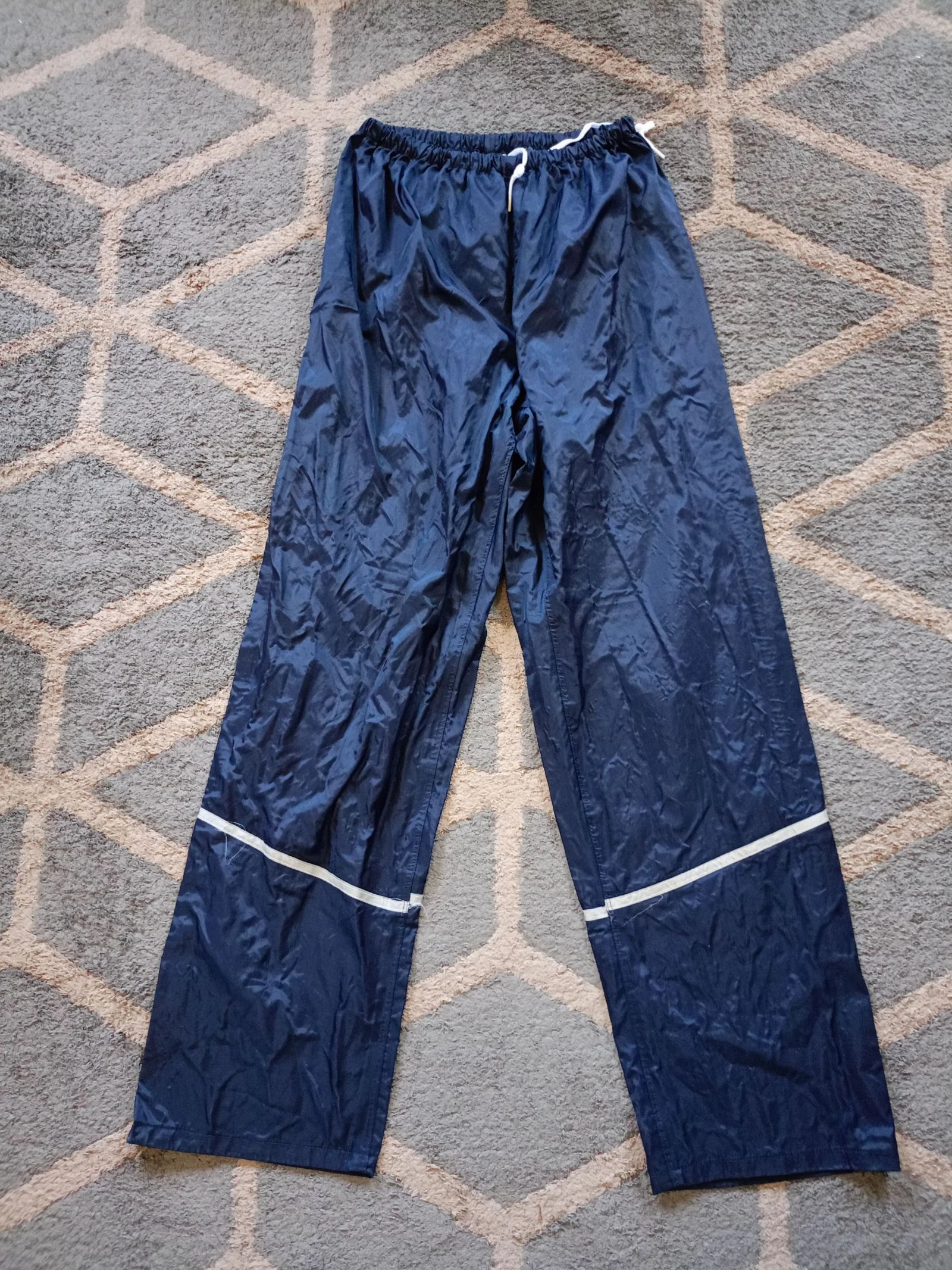 Batch of 2 raincoats and waterproof pants. Size L – photo 10